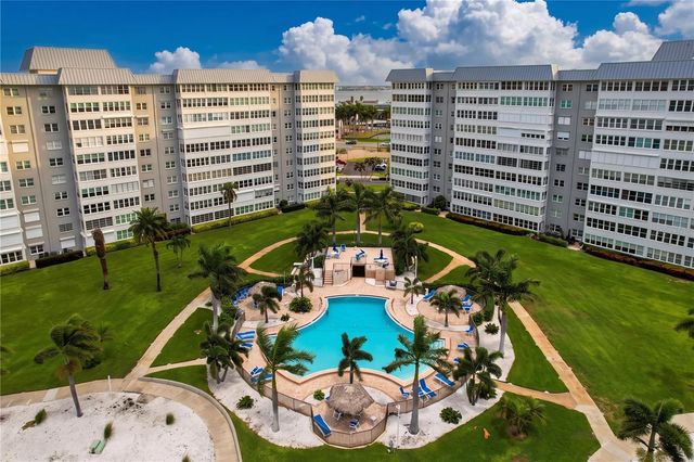 5200 BRITTANY DRIVE S 1502, St Petersburg, FL 33715