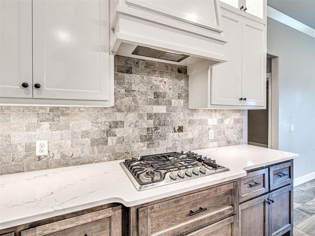 4305 NW 156th Place, Edmond, OK 73013