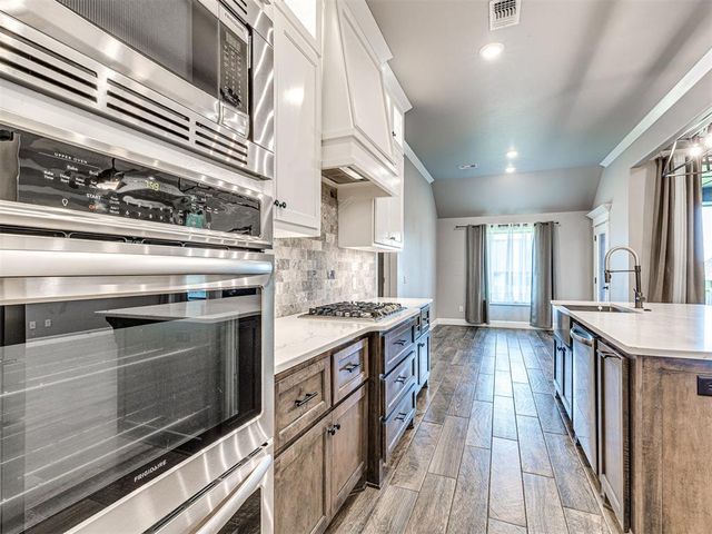 4305 NW 156th Place, Edmond, OK 73013