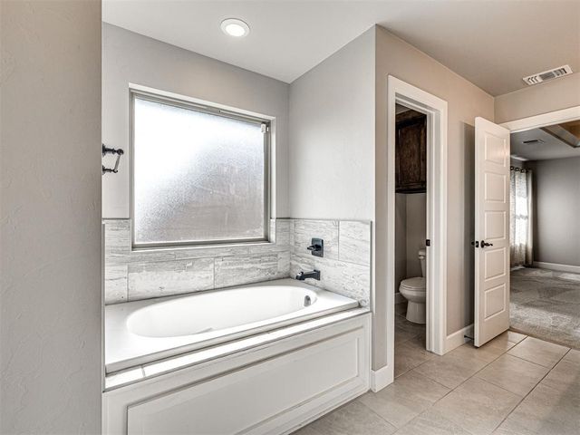 4305 NW 156th Place, Edmond, OK 73013