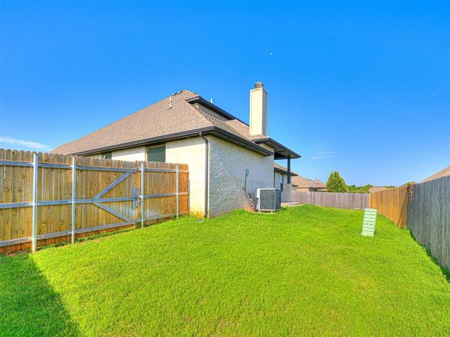 4305 NW 156th Place, Edmond, OK 73013
