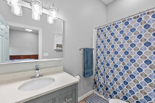 306 E Sunnydell St, Derby, KS 67037