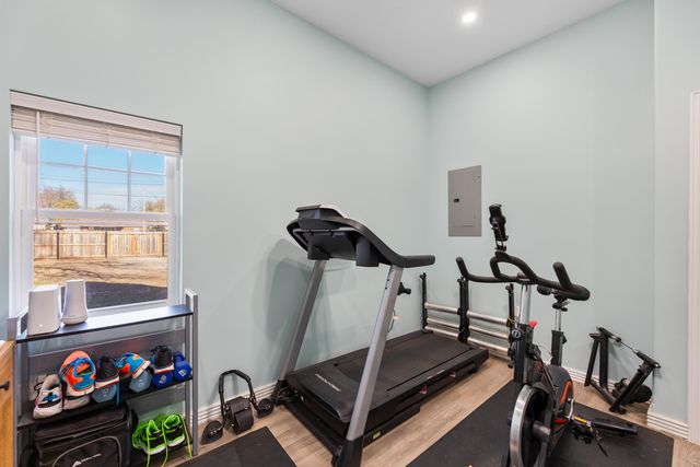 306 E Sunnydell St, Derby, KS 67037