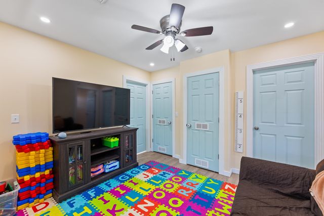 306 E Sunnydell St, Derby, KS 67037