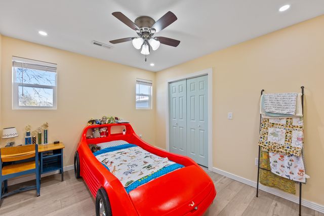 306 E Sunnydell St, Derby, KS 67037