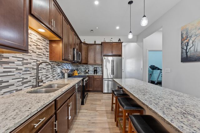 306 E Sunnydell St, Derby, KS 67037