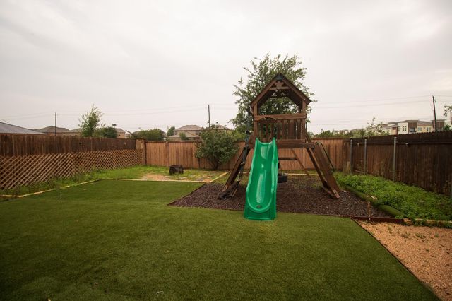 2105 Ebony Dove ST, Round Rock, TX 78664