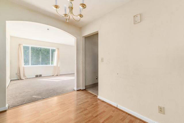 1872 Greenway Avenue S, Columbus, OH 43219