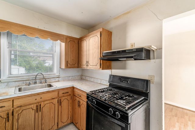 1872 Greenway Avenue S, Columbus, OH 43219