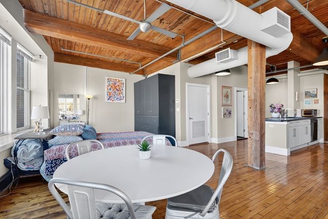 385 Worthington St 3D, Springfield, MA 01103