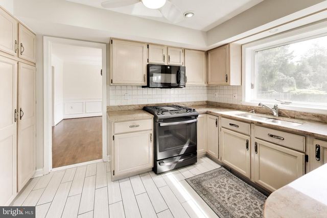 7724 FONTAINE ST, Potomac, MD 20854