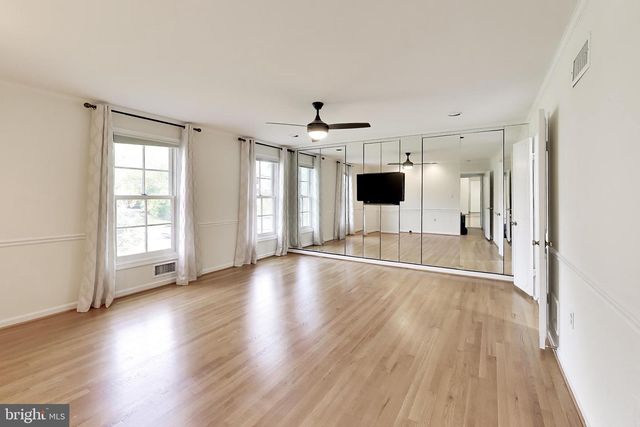 7724 FONTAINE ST, Potomac, MD 20854
