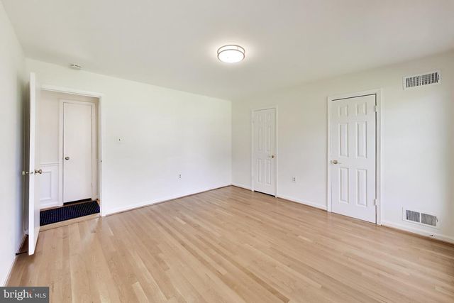7724 FONTAINE ST, Potomac, MD 20854