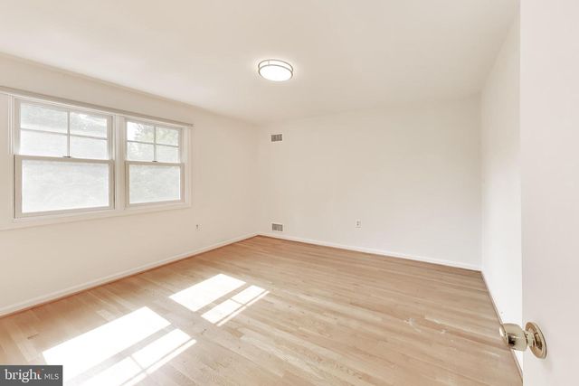 7724 FONTAINE ST, Potomac, MD 20854