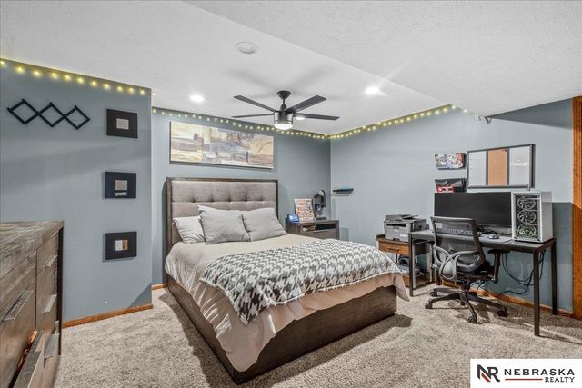 10605 Madison Street, Omaha, NE 68127