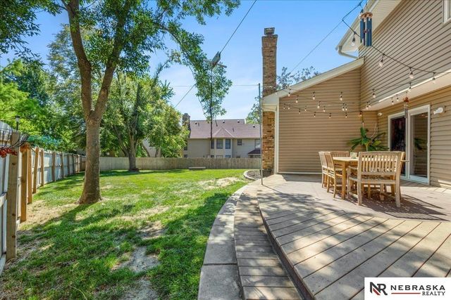 10605 Madison Street, Omaha, NE 68127