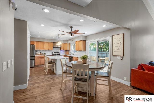 10605 Madison Street, Omaha, NE 68127