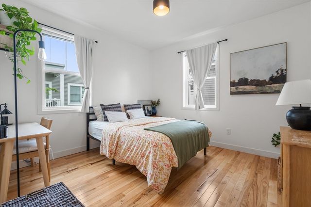 18-20 Granfield Avenue 18-3, Boston, MA 02131