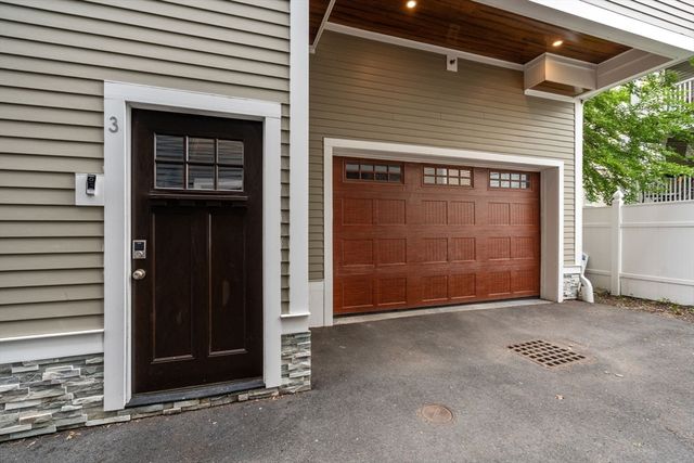 18-20 Granfield Avenue 18-3, Boston, MA 02131