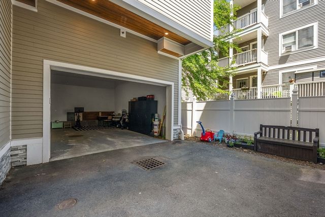 18-20 Granfield Avenue 18-3, Boston, MA 02131