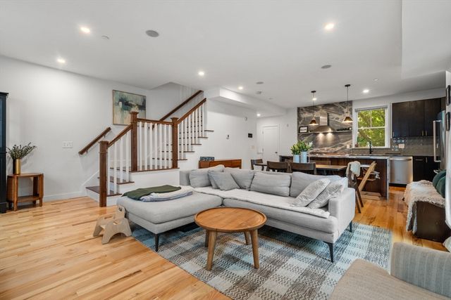 18-20 Granfield Avenue 18-3, Boston, MA 02131