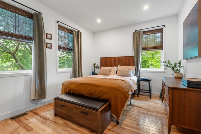 18-20 Granfield Avenue 18-3, Boston, MA 02131