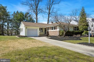828 WAYSIDE LN, Haddonfield, NJ 08033