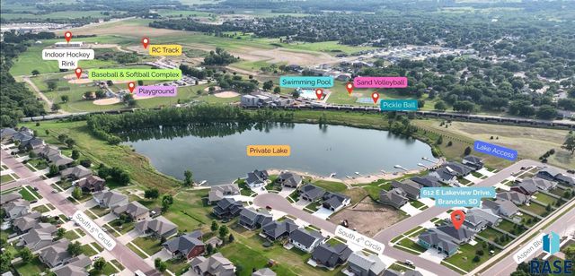612 E Lakeview Dr Drive, Brandon, SD 57005