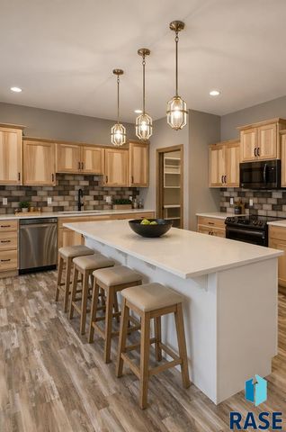 612 E Lakeview Dr Drive, Brandon, SD 57005