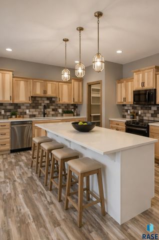 612 E Lakeview Dr Drive, Brandon, SD 57005