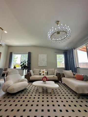 4341 Trailblazer Way, Modesto, CA 95356