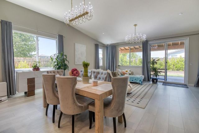4341 Trailblazer Way, Modesto, CA 95356