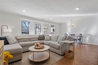 4727 Jarboe Street 45, Kansas City, MO 64112