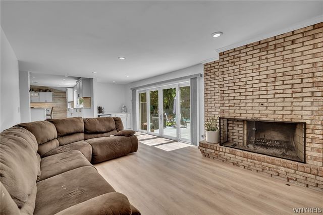 369 Countryside Lane, Amherst, NY 14221