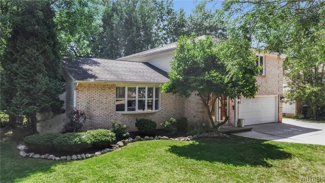369 Countryside Lane, Amherst, NY 14221
