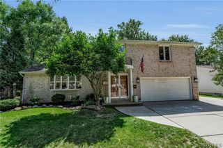 369 Countryside Lane, Amherst, NY 14221