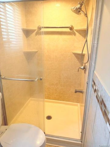25544 Filmore, Southfield, MI 48075