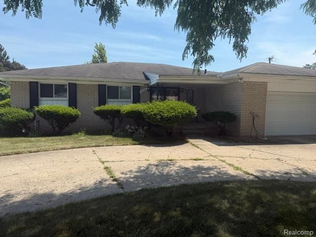 25544 Filmore, Southfield, MI 48075