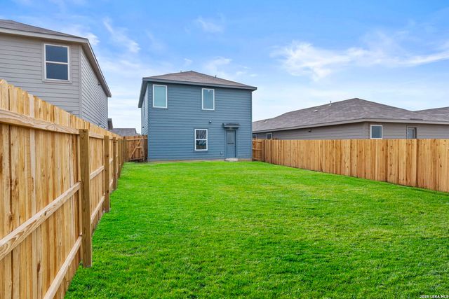 12903 Kathleen St, St Hedwig, TX 78152