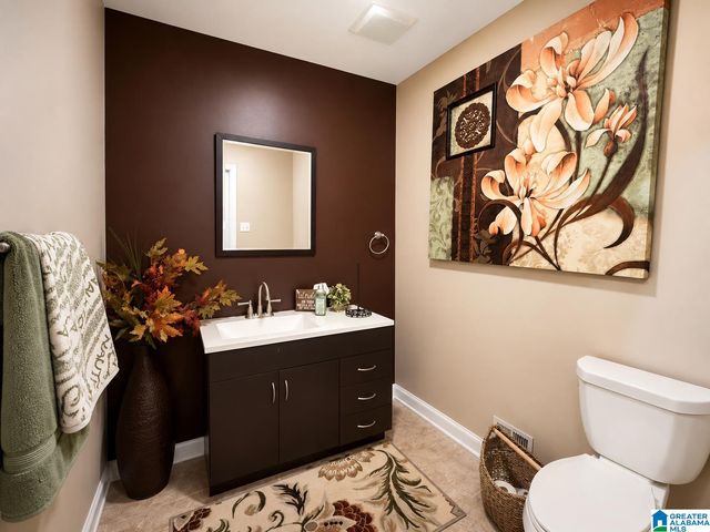 1317 GLENWICK CIRCLE, Birmingham, AL 35235