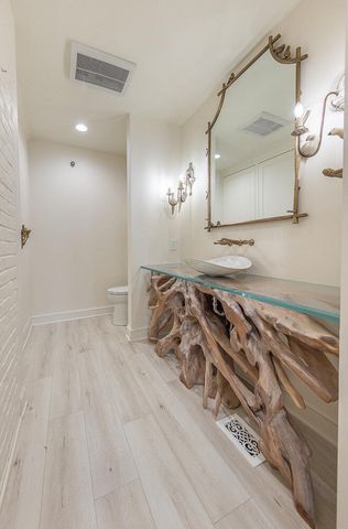 9102 Vicksburg Avenue, 13, Lubbock, TX 79424