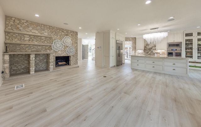 9102 Vicksburg Avenue, 13, Lubbock, TX 79424