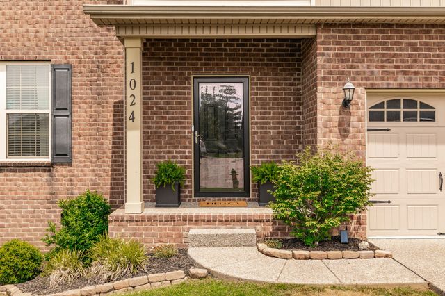 1024 Ryan Ct, Gallatin, TN 37066