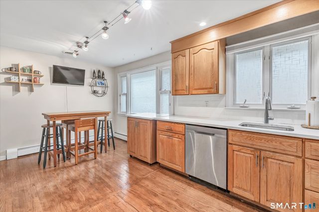 10 Nichols Terrace, Stratford, CT 06614