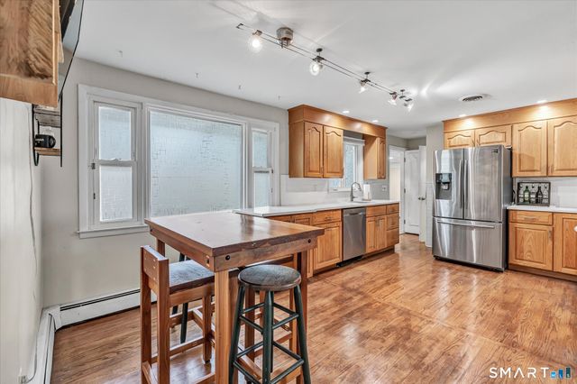 10 Nichols Terrace, Stratford, CT 06614