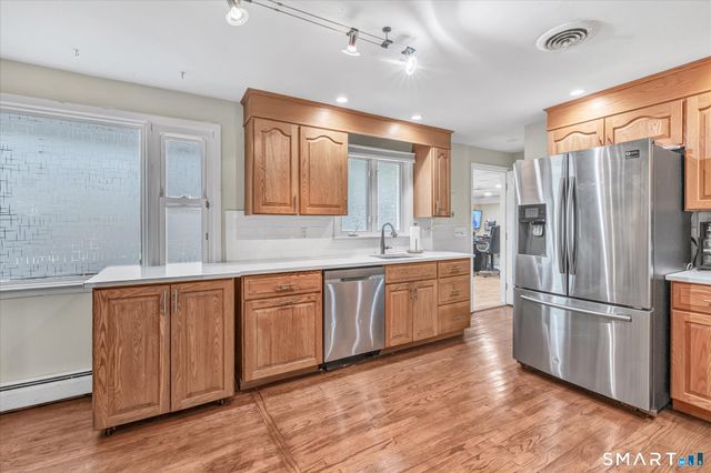 10 Nichols Terrace, Stratford, CT 06614