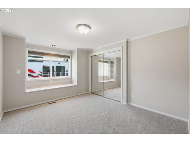 361 72ND Pl, Springfield, OR 97478