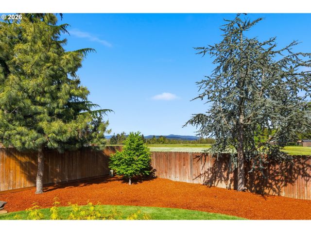361 72ND Pl, Springfield, OR 97478