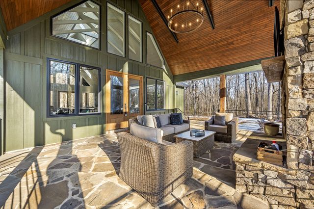 2425 Westlake Ave, Monteagle, TN 37356