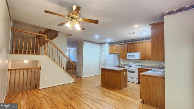 7719 SULLIVAN CIR, Alexandria, VA 22315